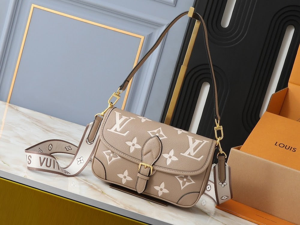Dragons Bags ln Luxury Bag --76471