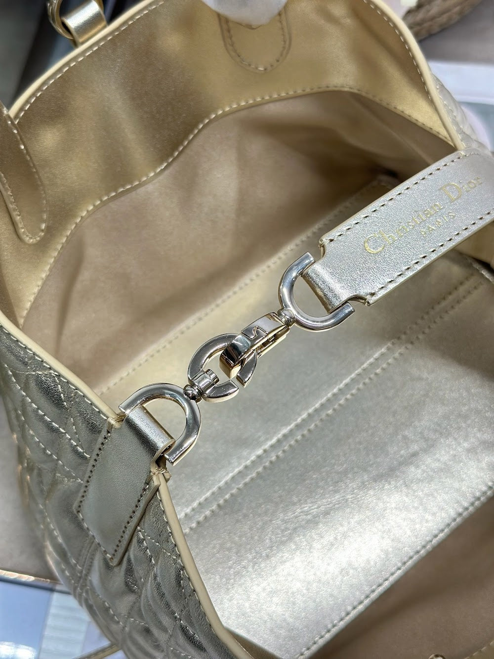 Dragons BagsDiorn Luxury Bag --115592
