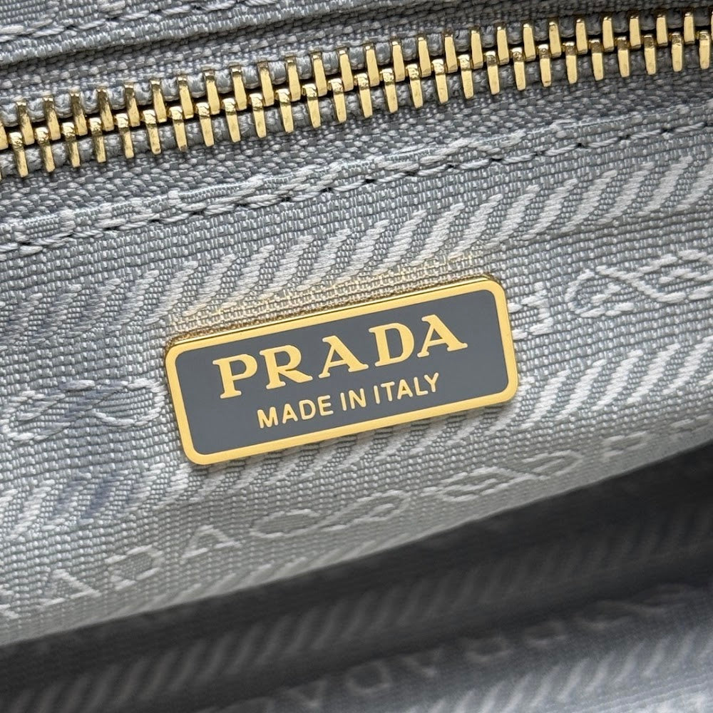 Dragons Bags Pradn Luxury Bag --102417