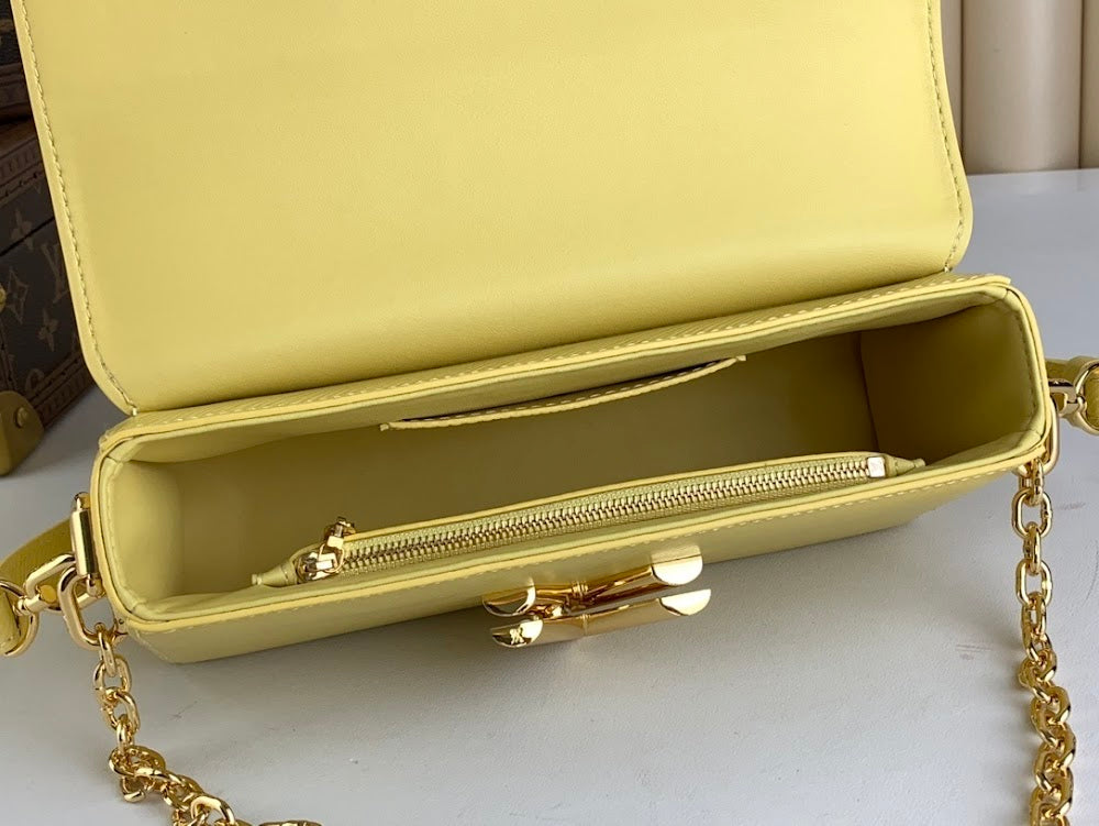 Dragons Bags ln Luxury Bag --68820