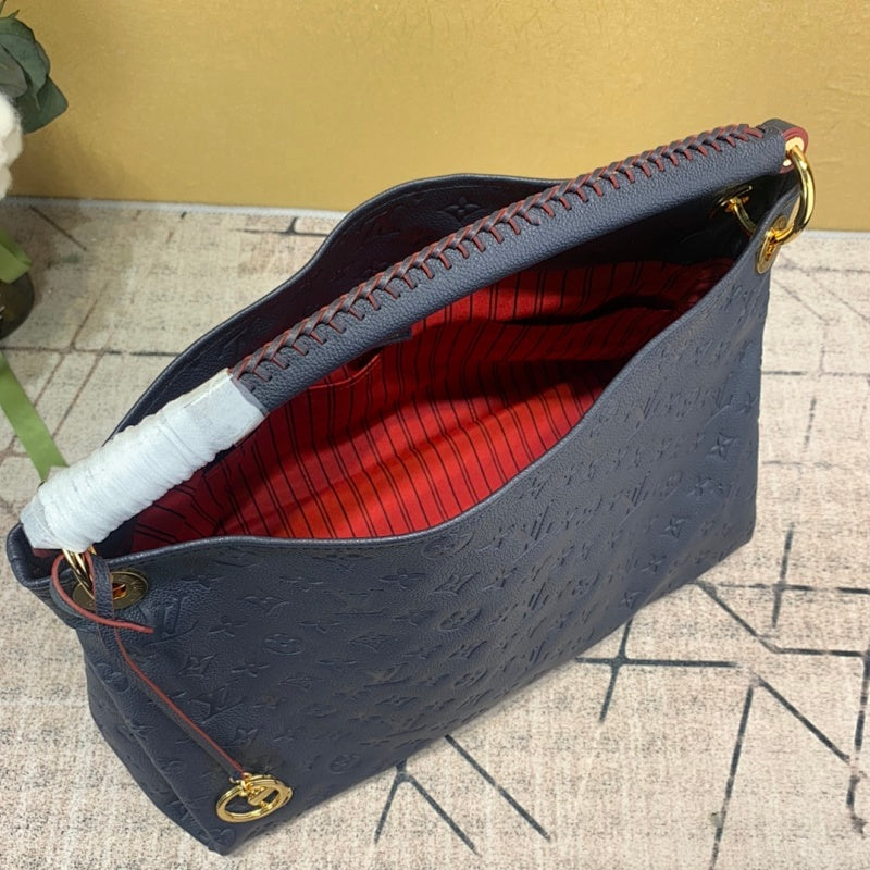 Dragons Bags ln Luxury Bag --59170