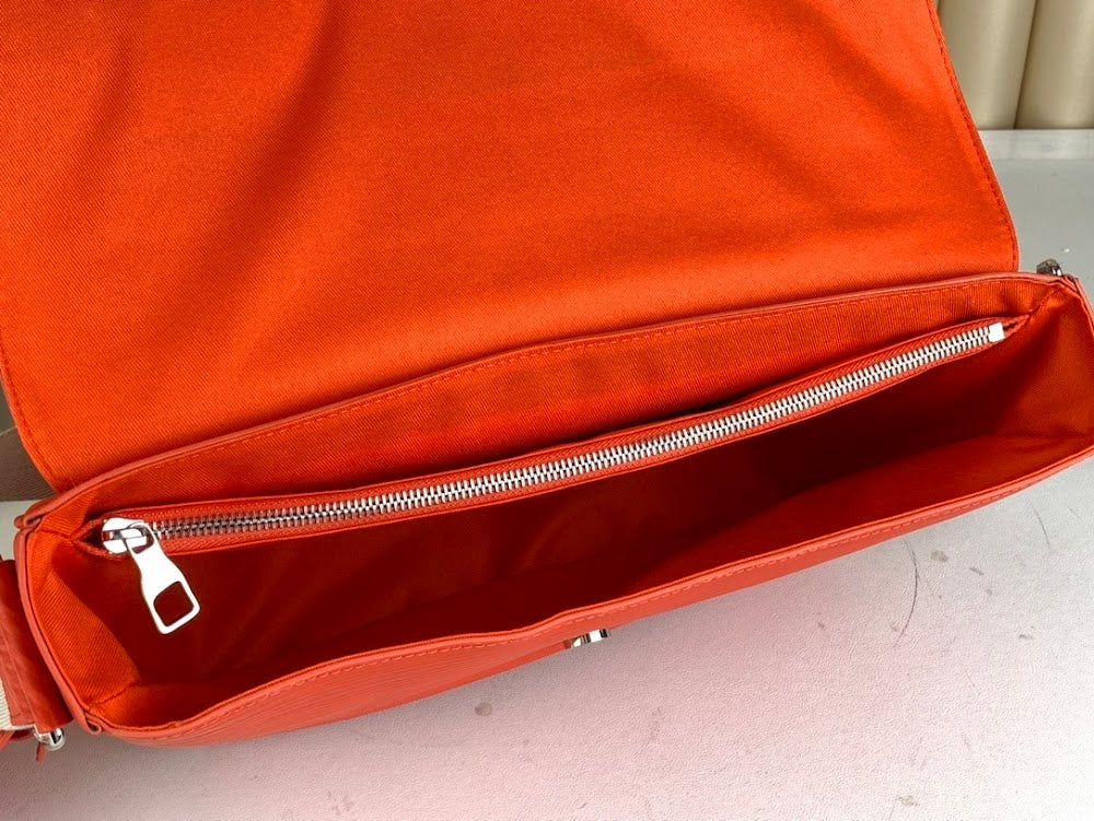Dragons Bags ln Luxury Bag --56002