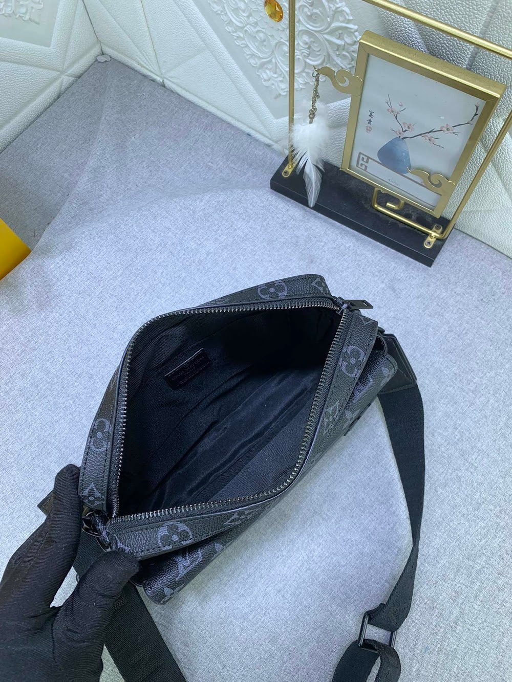 Dragons Bags ln Luxury Bag --70142