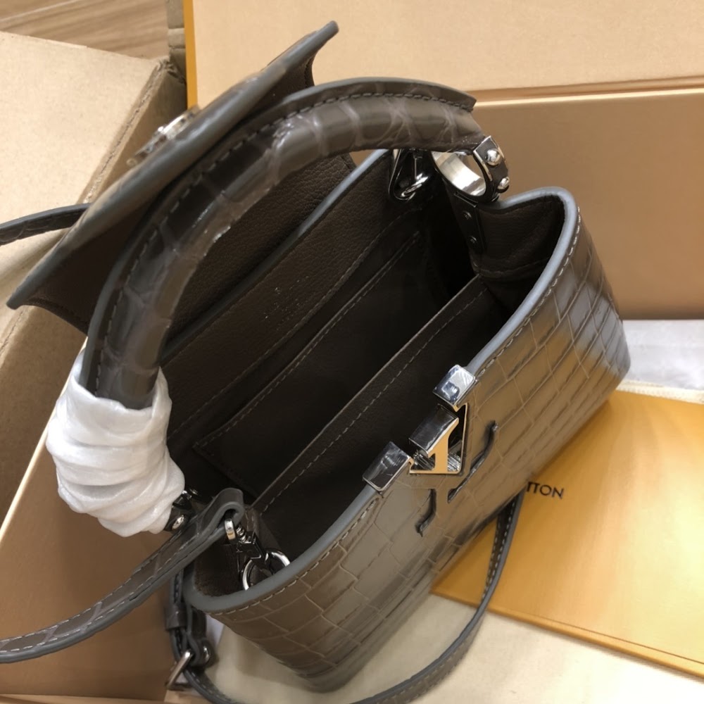 Dragons Bags ln Luxury Bag --60862