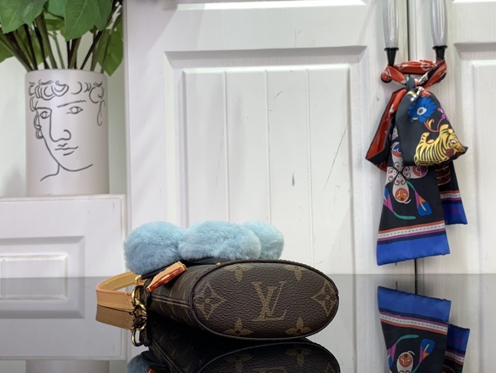 Dragons Bags ln Luxury Bag --97159