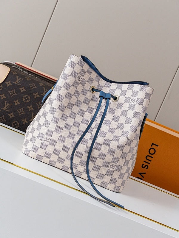 Dragons Bags ln Luxury Bag --81815