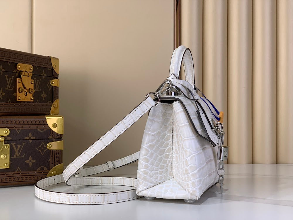 Dragons Bags ln Luxury Bag --96250