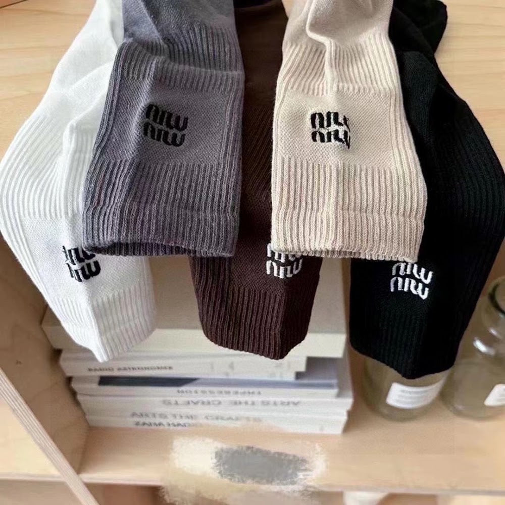 Dragons Bags Premium Luxury Socks --97768