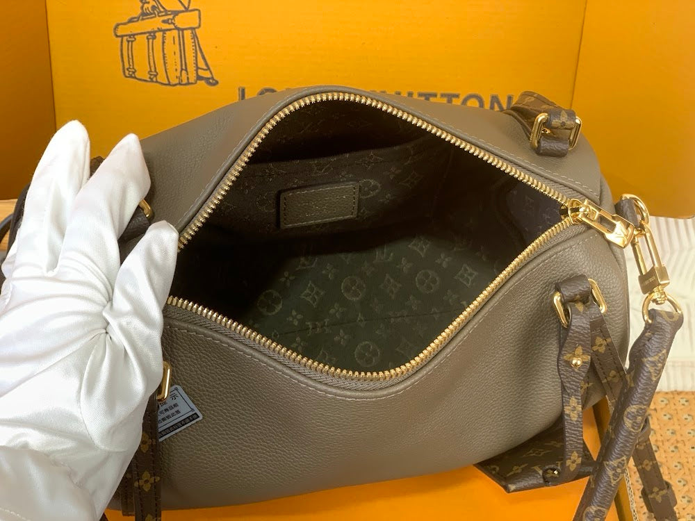 Dragons Bags ln Luxury Bag --58972