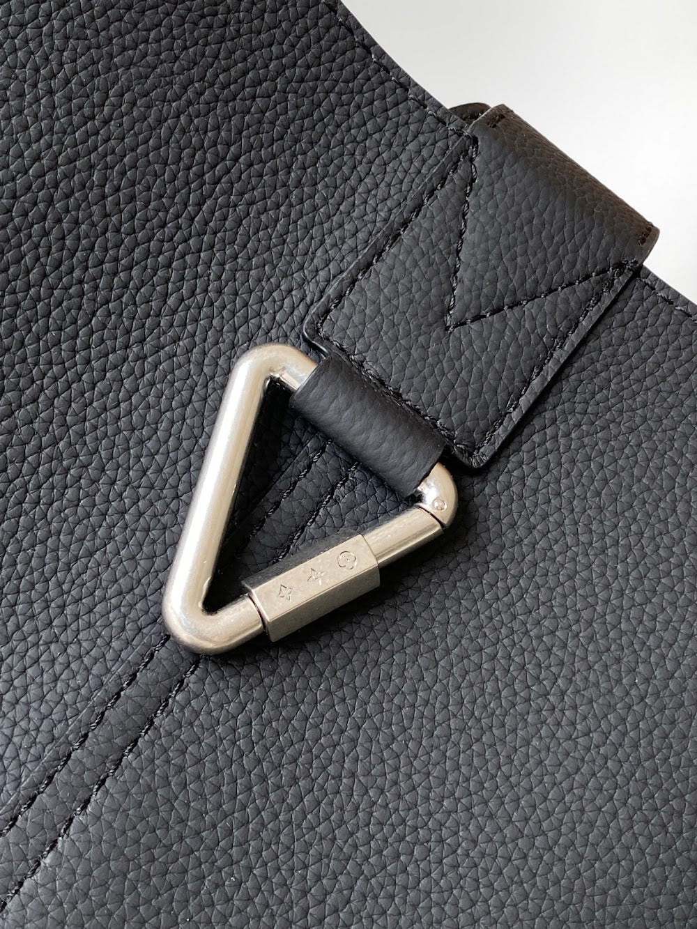 Dragons Bags ln Luxury Bag --81857