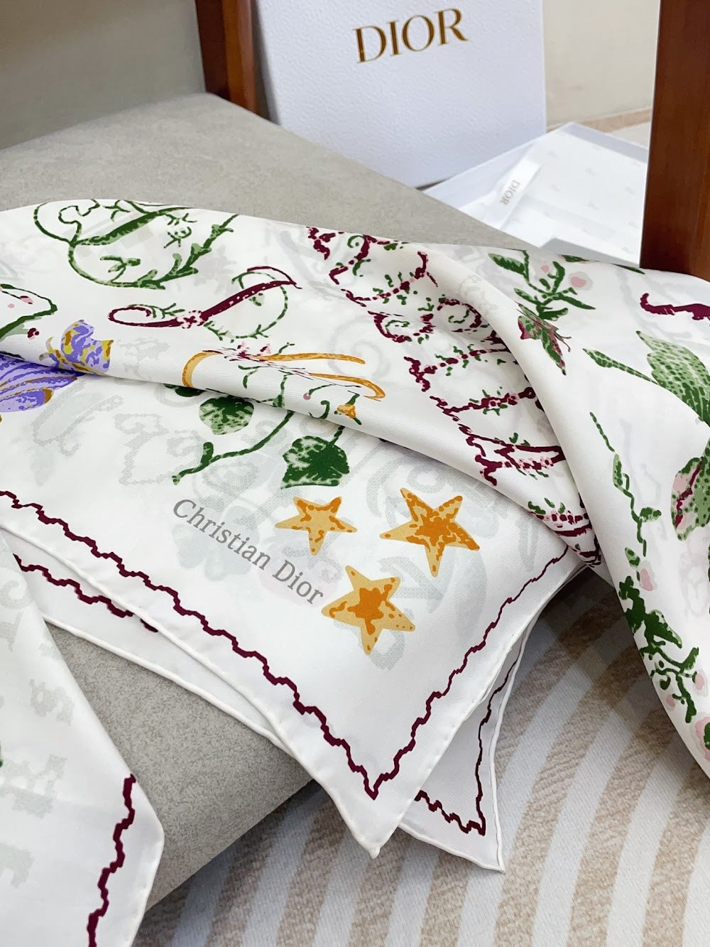 Dragons Bags Premium Designer Scarf --98782