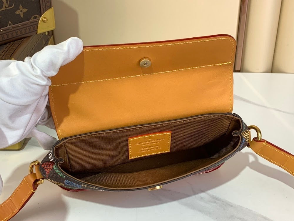 Dragons Bags ln Luxury Bag --62695