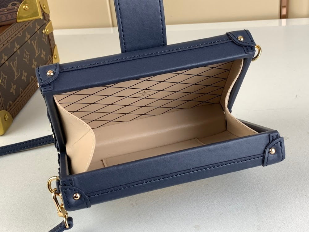 Dragons Bags ln Luxury Bag --68440