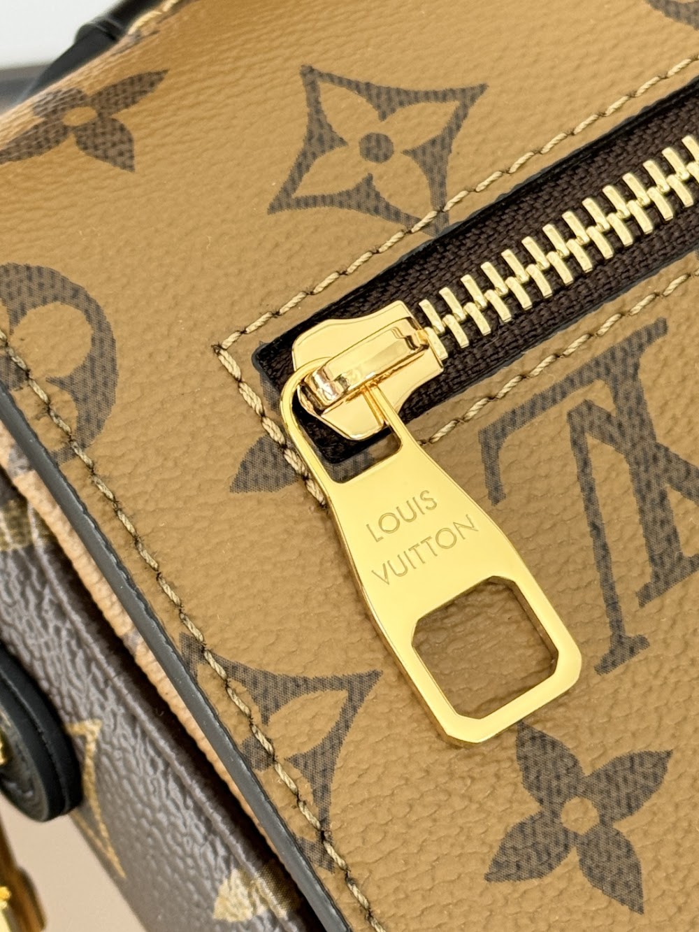Dragons Bags ln Luxury Bag --97342