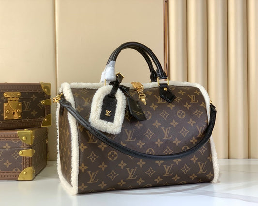 Dragons Bags ln Luxury Bag --97620