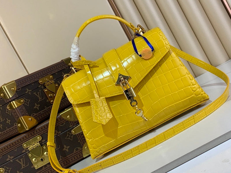 Dragons Bags ln Luxury Bag --62651