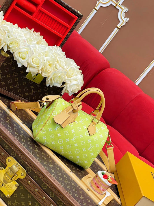 Dragons Bags ln Luxury Bag --97399