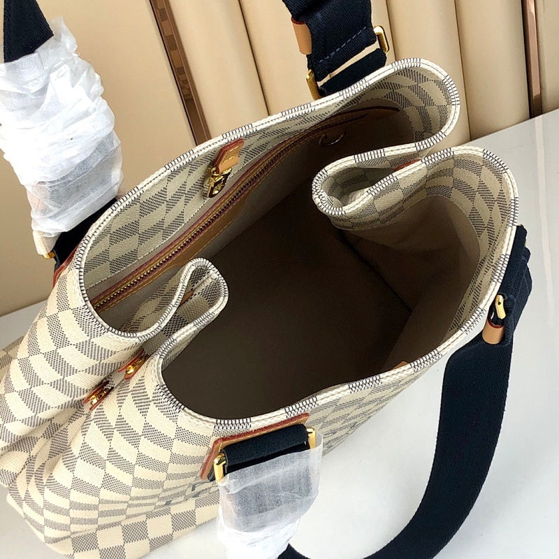 Dragons Bags ln Luxury Bag --60571