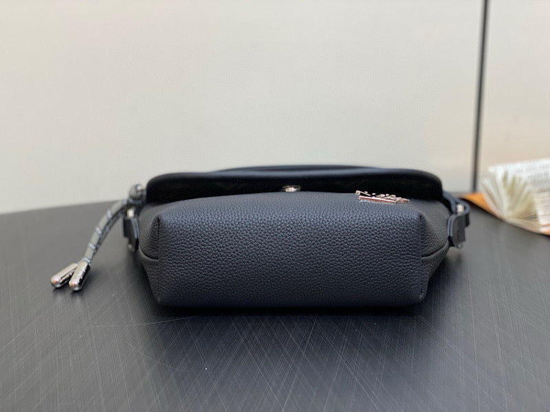 Dragons Bags ln Luxury Bag --71130