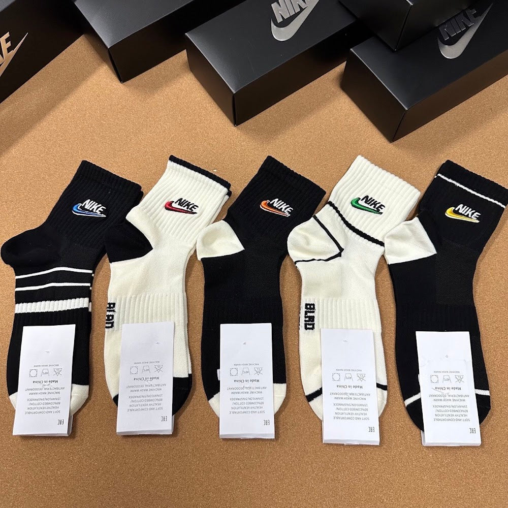 Dragons Bags Premium Luxury Socks --98353