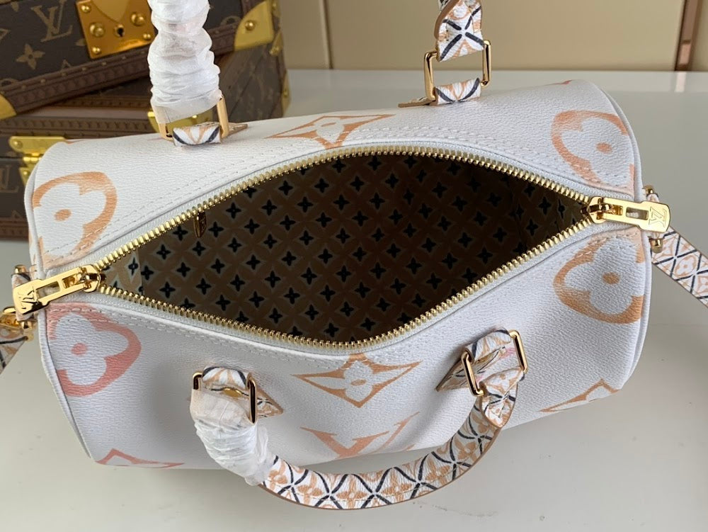 Dragons Bags ln Luxury Bag --61680