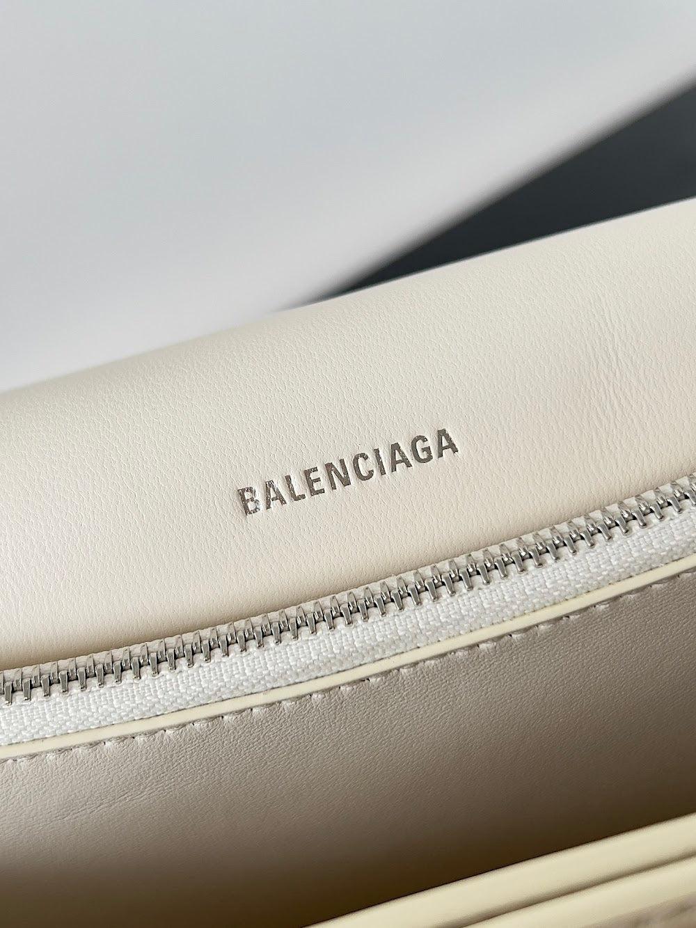 Dragons Bags Balenciaga Luxury Bag --111070