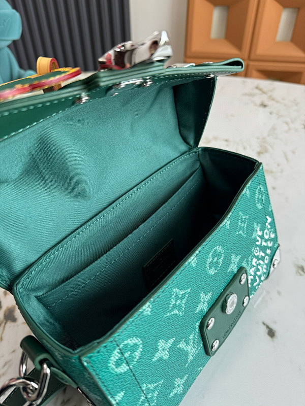 Dragons Bags ln Luxury Bag --81614