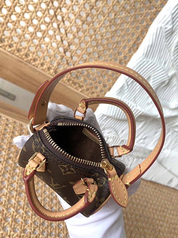 Dragons Bags ln Luxury Bag --67188