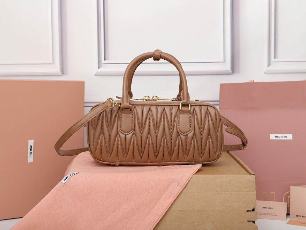Dragons Bags Miun Miun Luxury Bag --122498