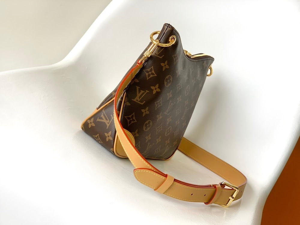 Dragons Bags ln Luxury Bag --81514