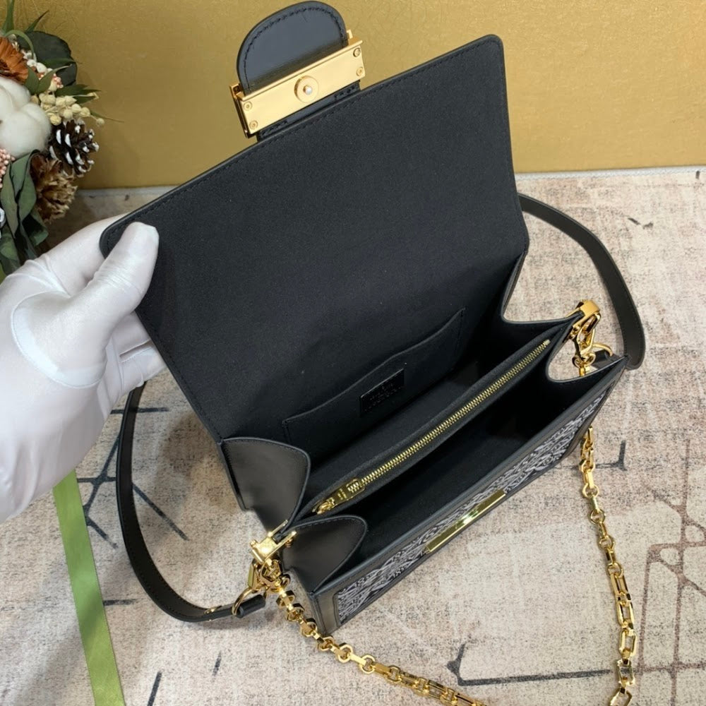 Dragons Bags ln Luxury Bag --59261