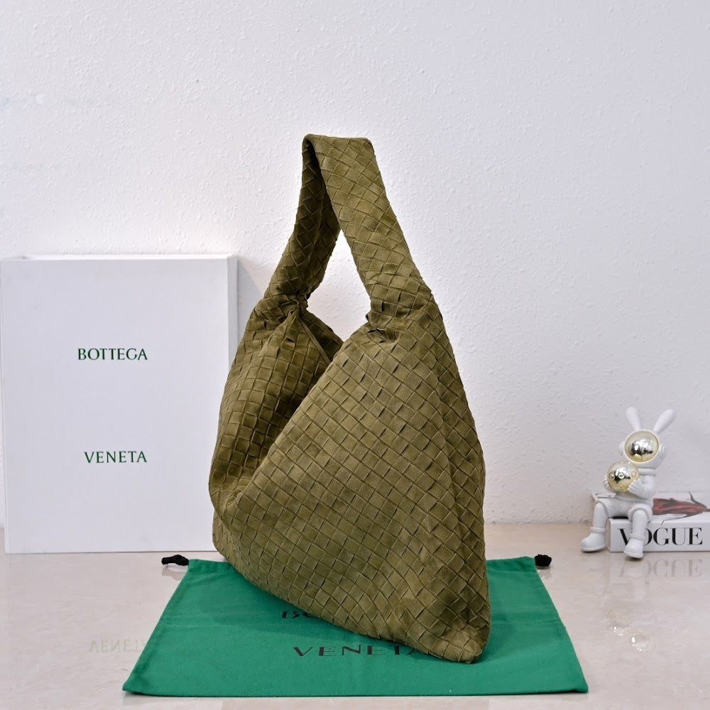 new-luxury-designer-bags-nm10567