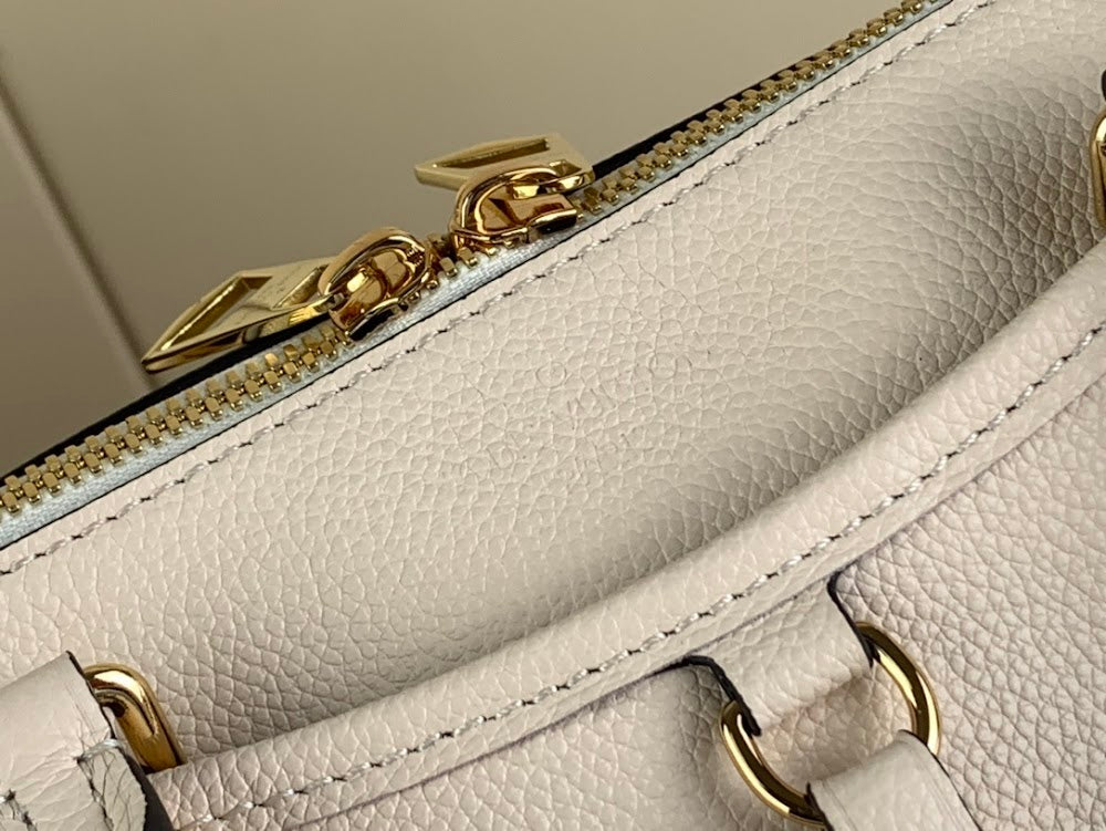 Dragons Bags ln Luxury Bag --61570