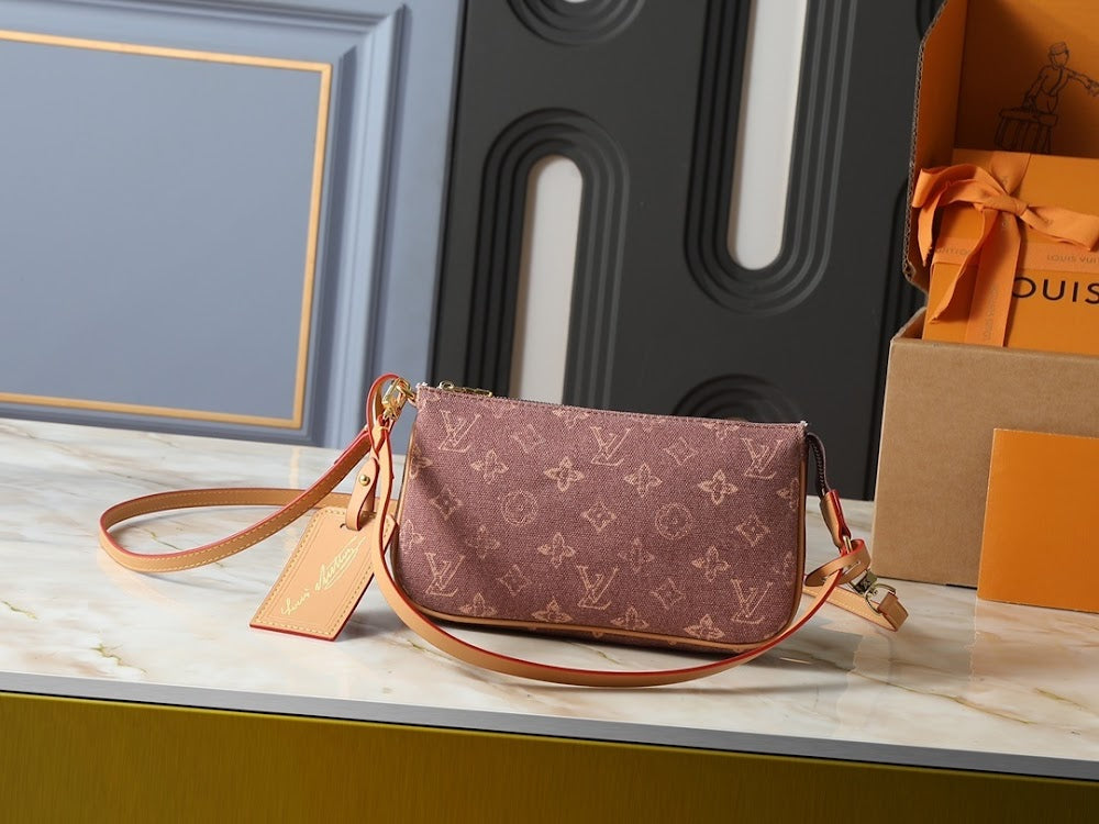 Dragons Bags ln Luxury Bag --77785