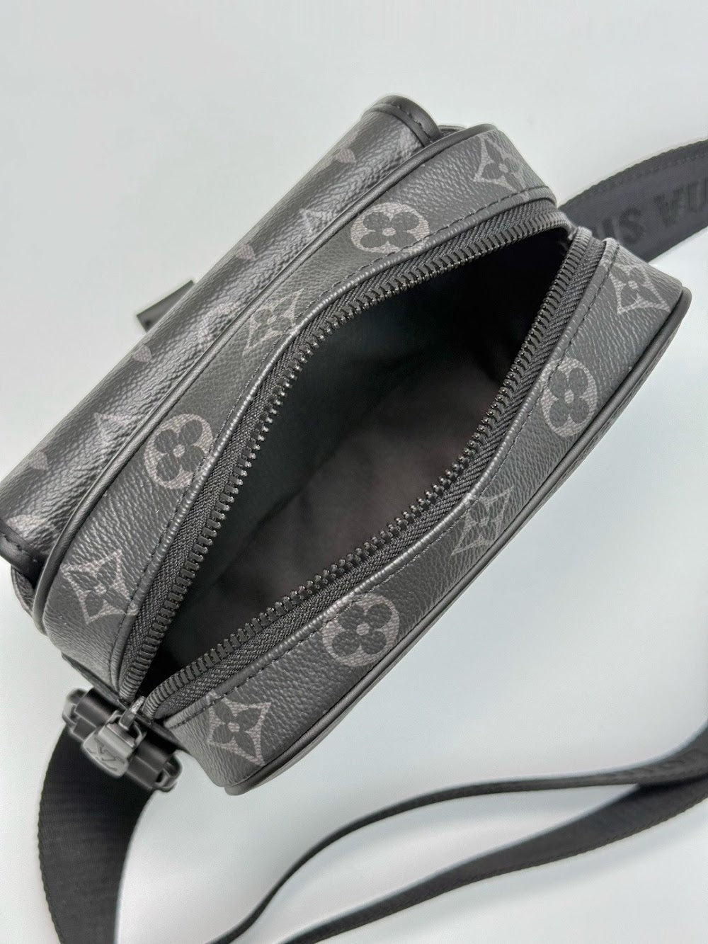 Dragons Bags ln Luxury Bag --71516