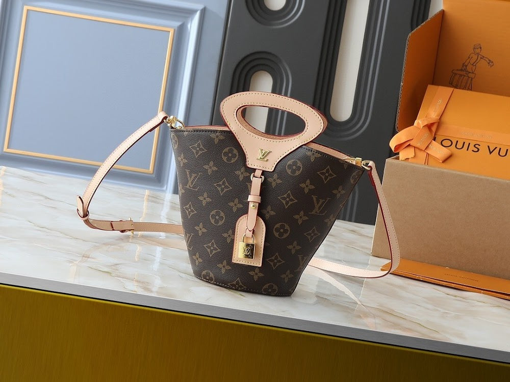Dragons Bags ln Luxury Bag --76754