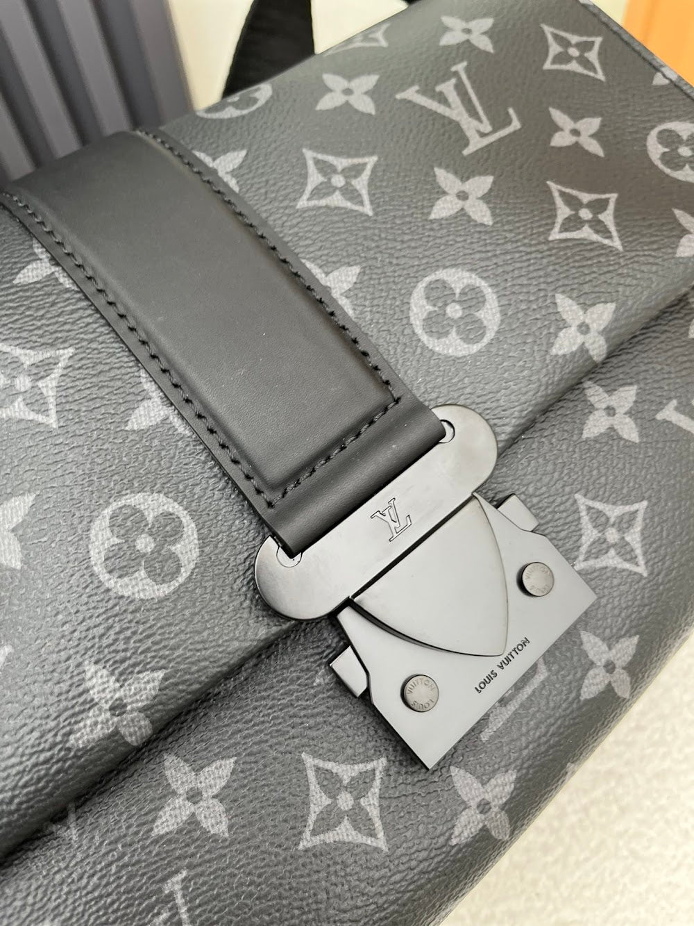 Dragons Bags ln Luxury Bag --70298
