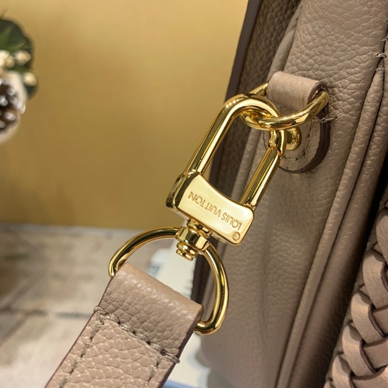 Dragons Bags ln Luxury Bag --66239
