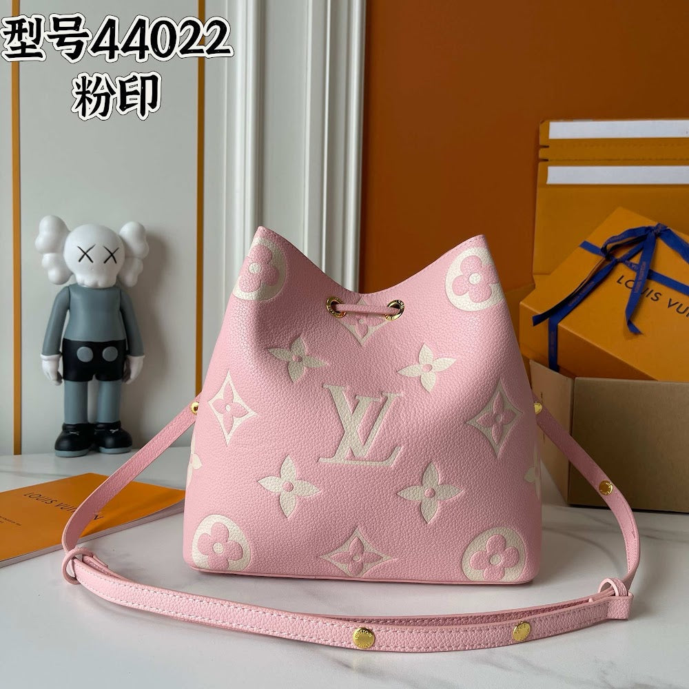 Dragons Bags ln Luxury Bag --81699