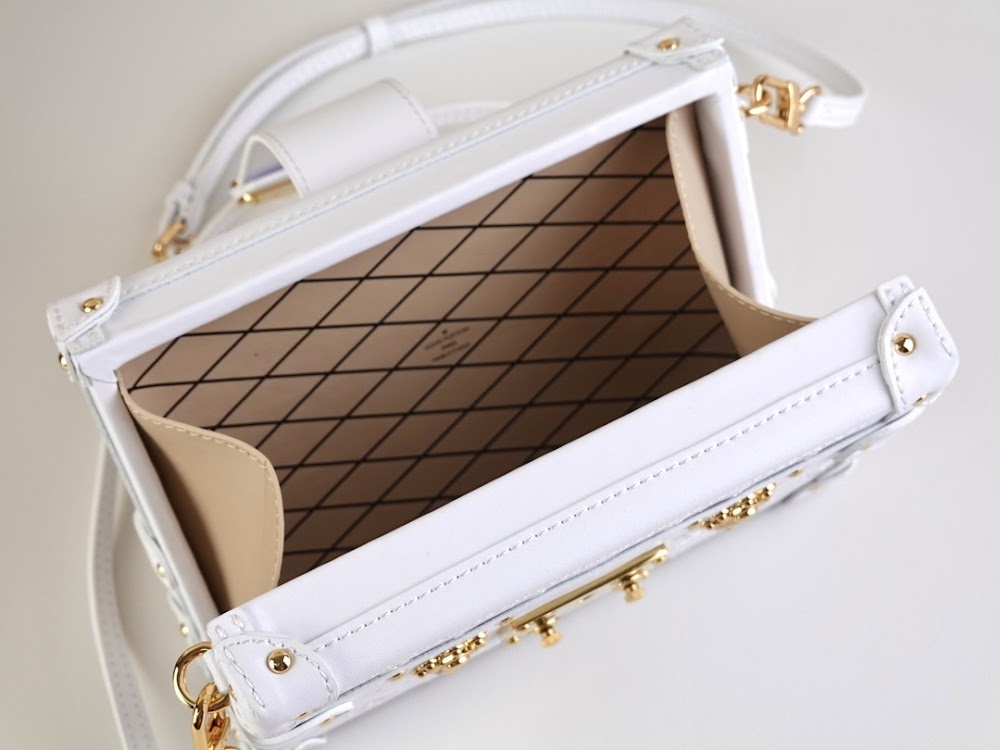 Dragons Bags ln Luxury Bag --61061