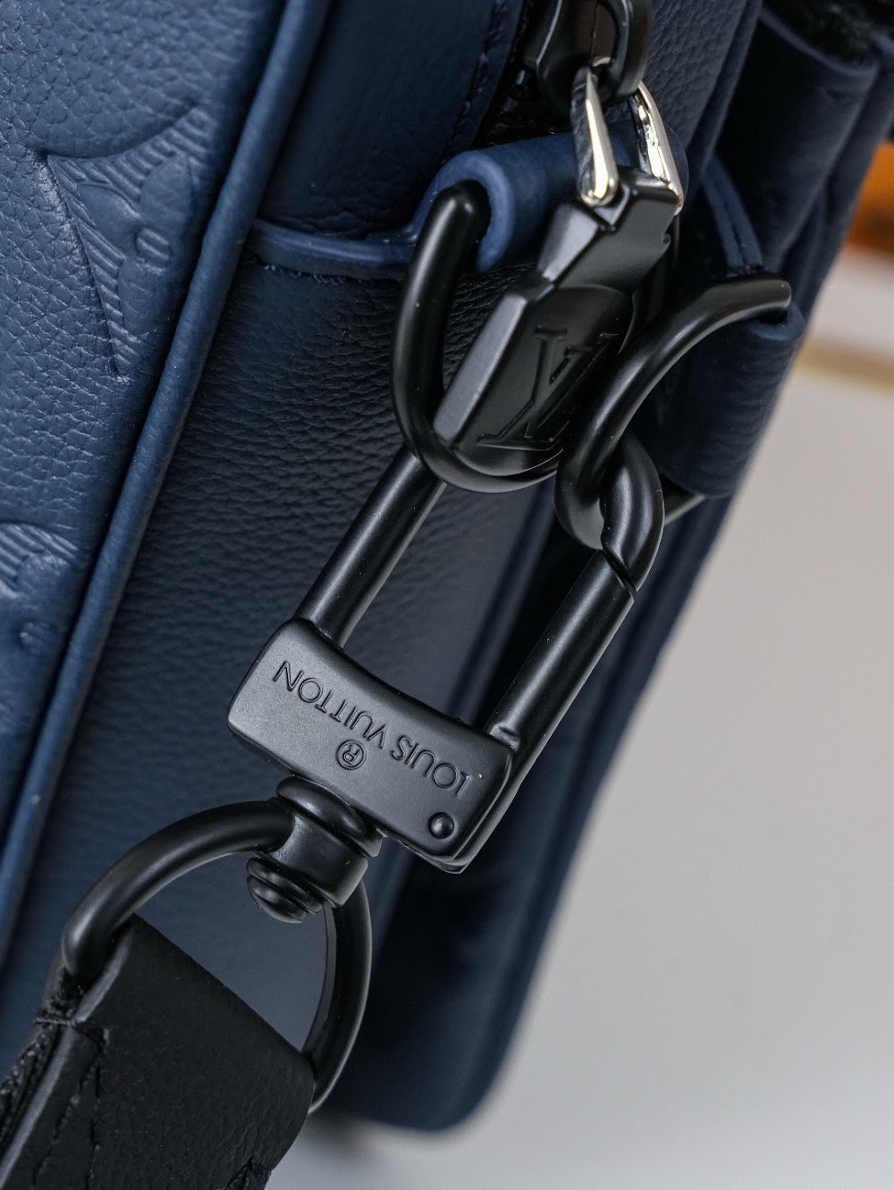 Dragons Bags ln Luxury Bag --71518