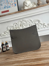 new-luxury-designer-bags-nm11496