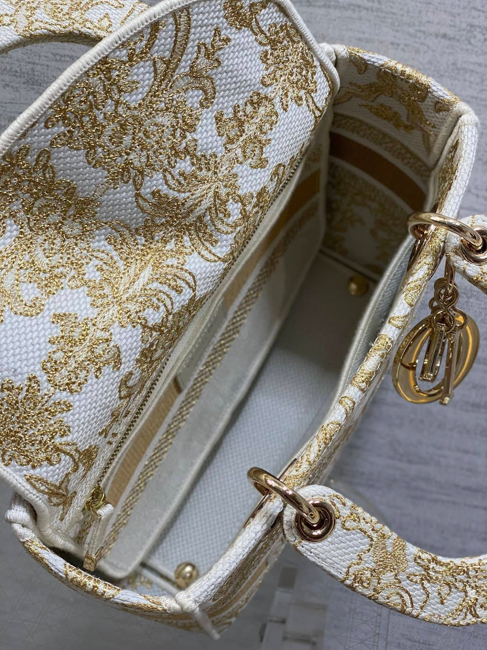 Dragons BagsDiorn Luxury Bag --115315