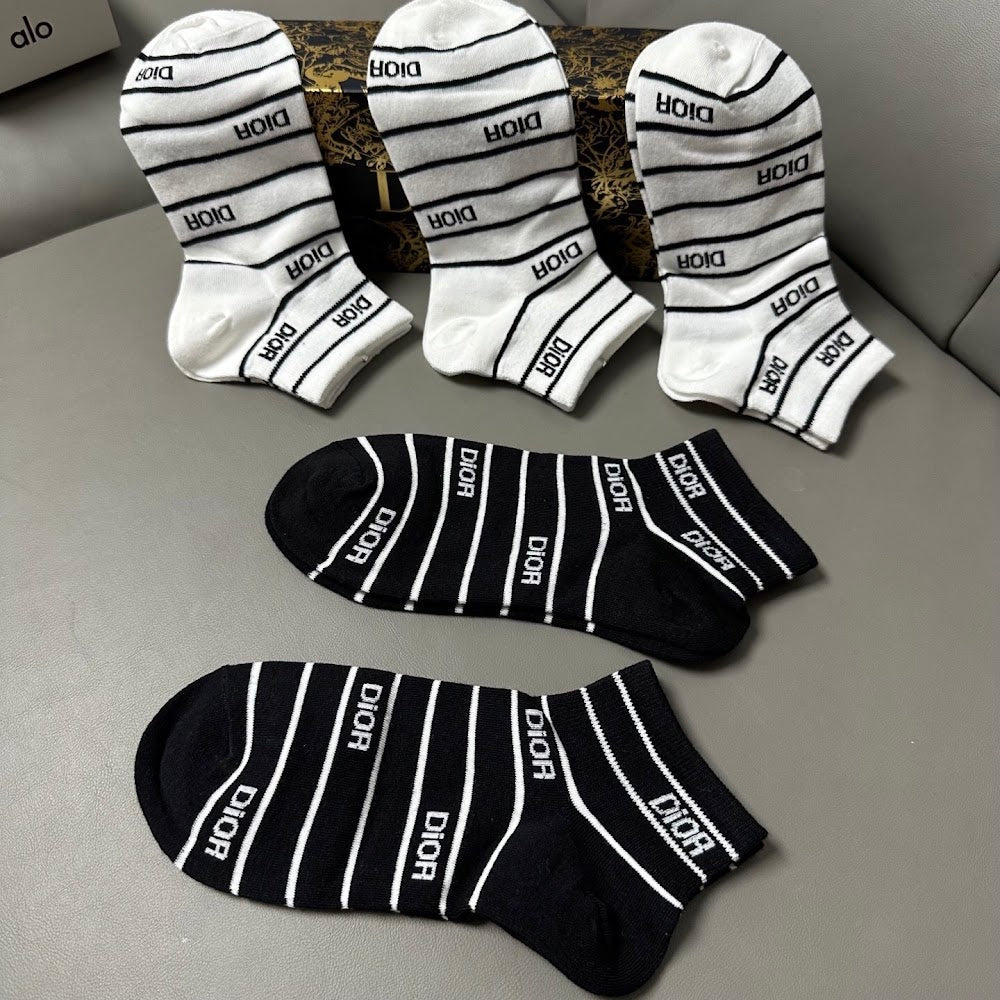 Dragons Bags Premium Luxury Socks --98401