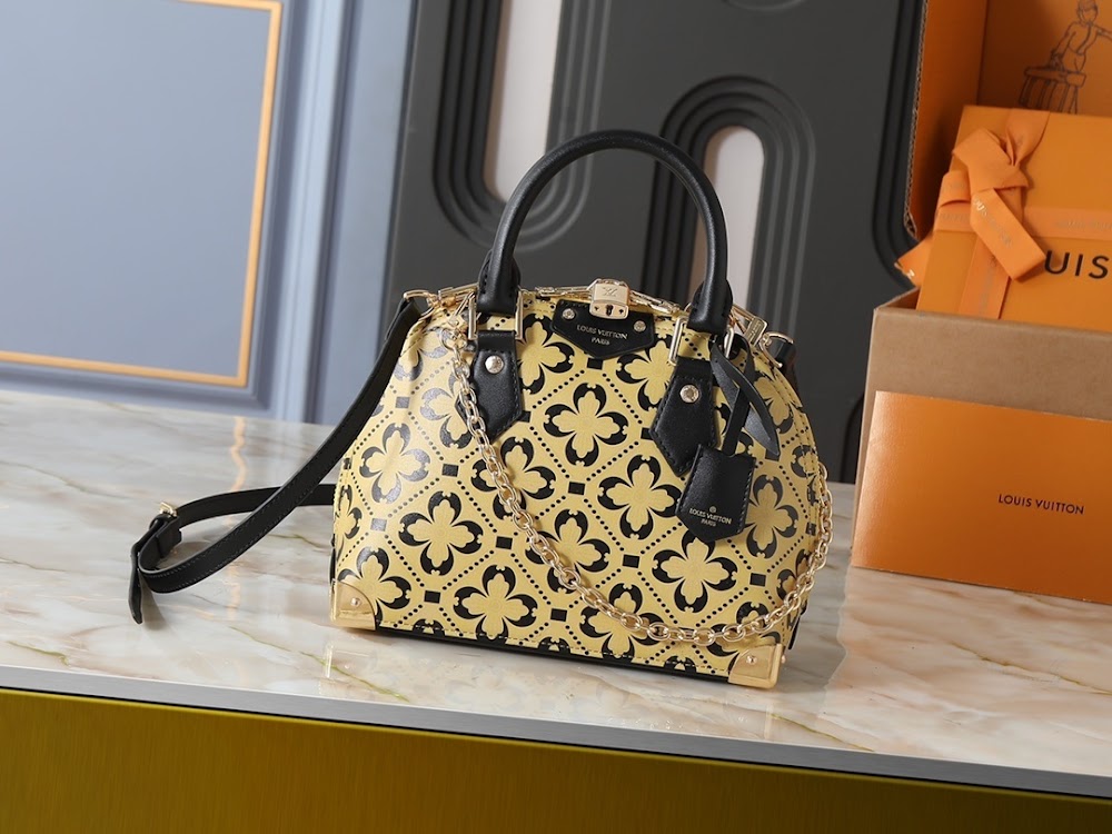 Dragons Bags ln Luxury Bag --77684
