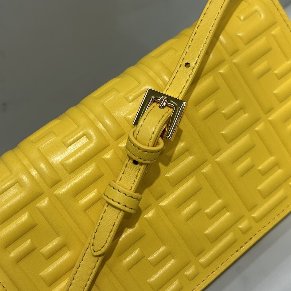 new-luxury-designer-bags-nm15573