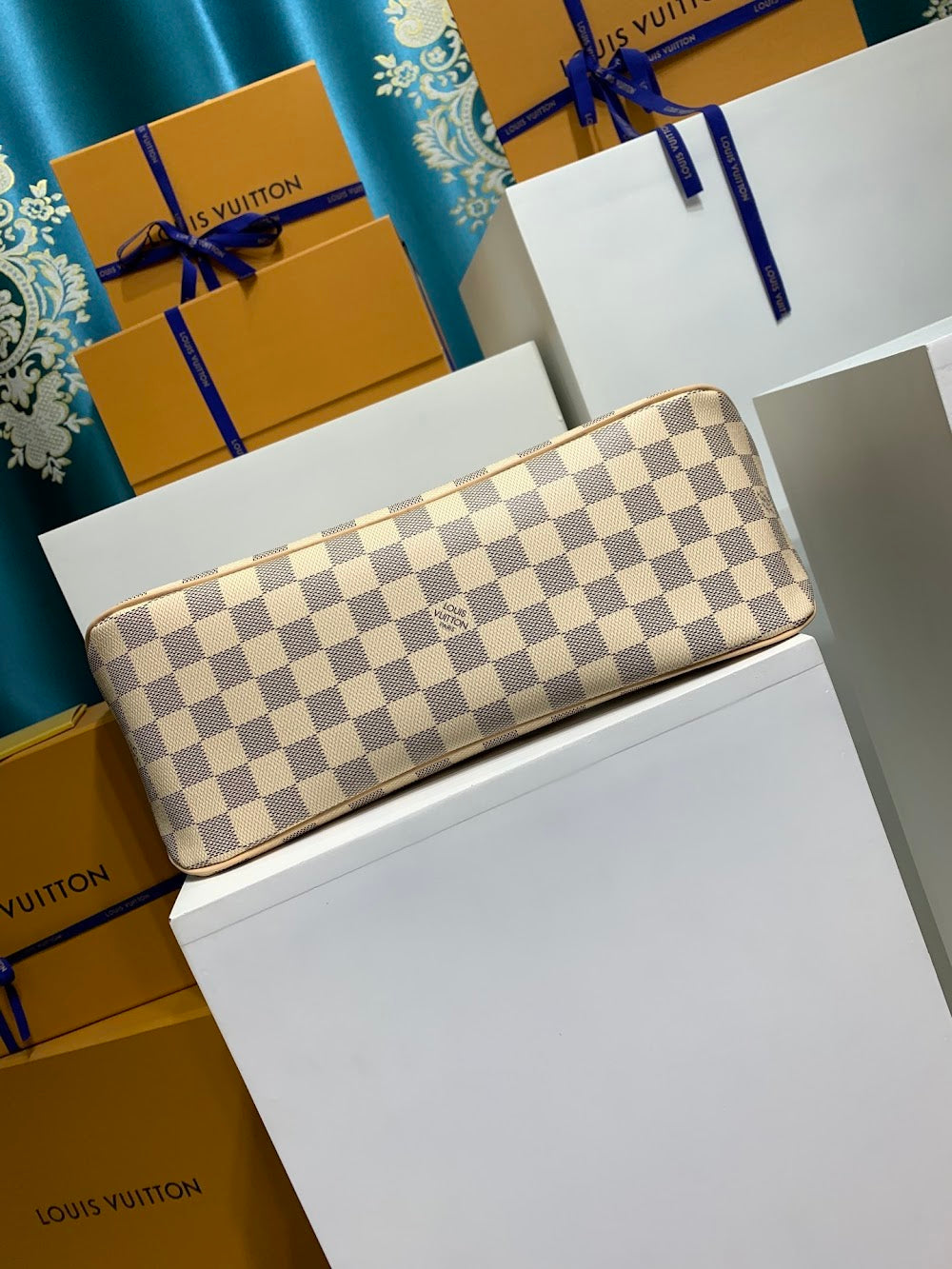 Dragons Bags ln Luxury Bag --97212