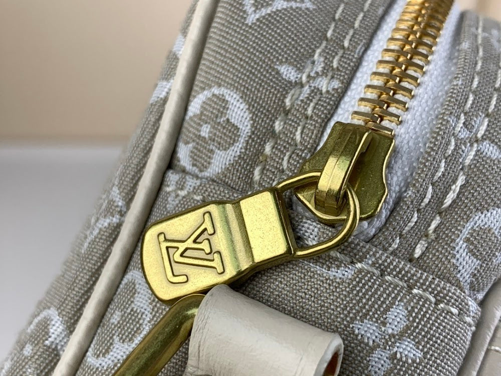 Dragons Bags ln Luxury Bag --61817