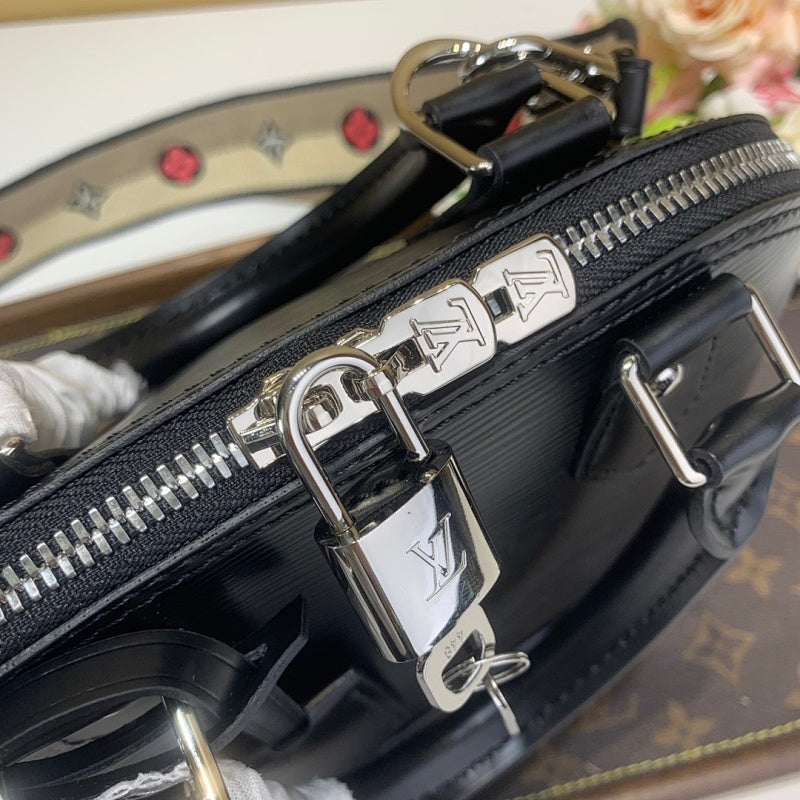Dragons Bags ln Luxury Bag --59763