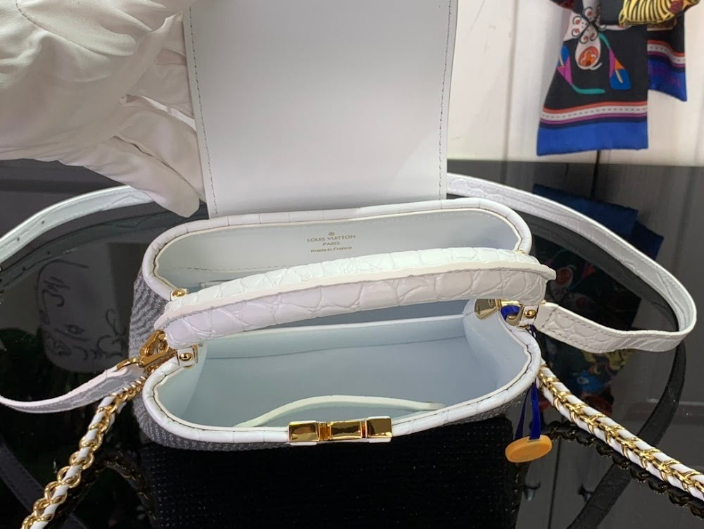 Dragons Bags ln Luxury Bag --97010